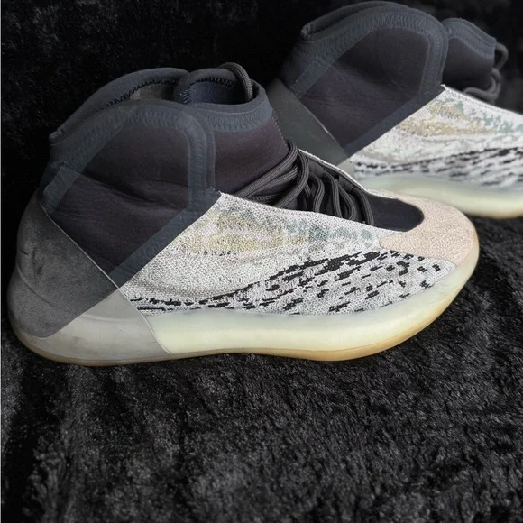 adidas Yeezy QNTM Teal Blue Men's size 11